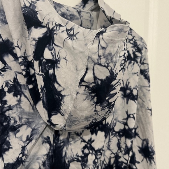 Climawear top. - Picture 7 of 8